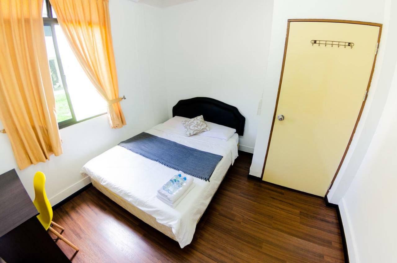 Poni Homestay Muara Dış mekan fotoğraf