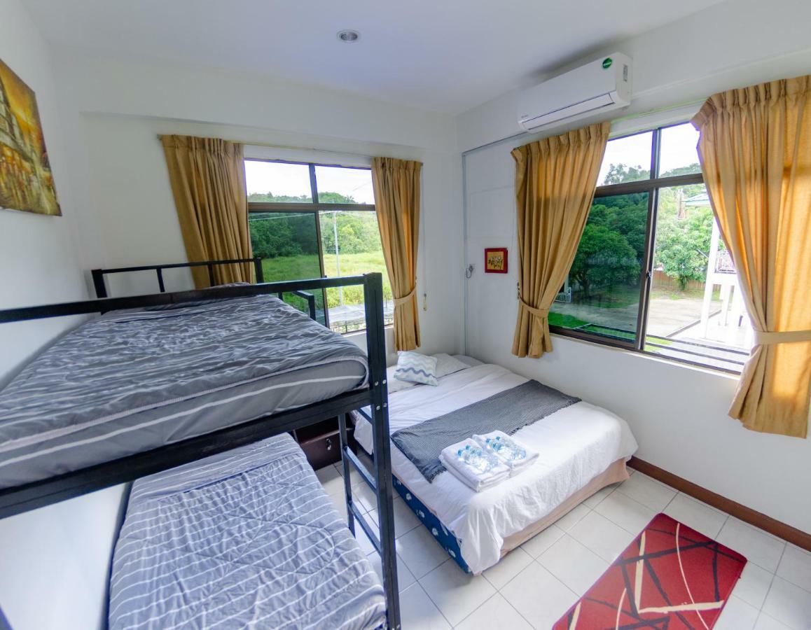 Poni Homestay Muara Dış mekan fotoğraf