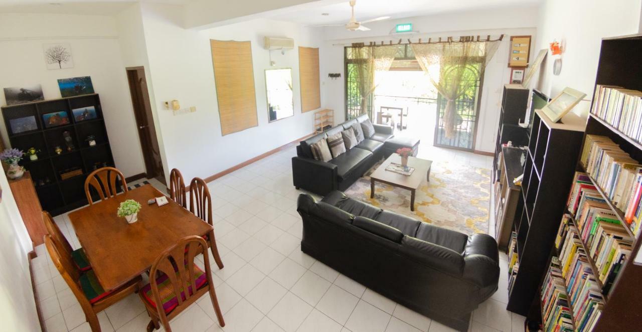 Poni Homestay Muara Dış mekan fotoğraf